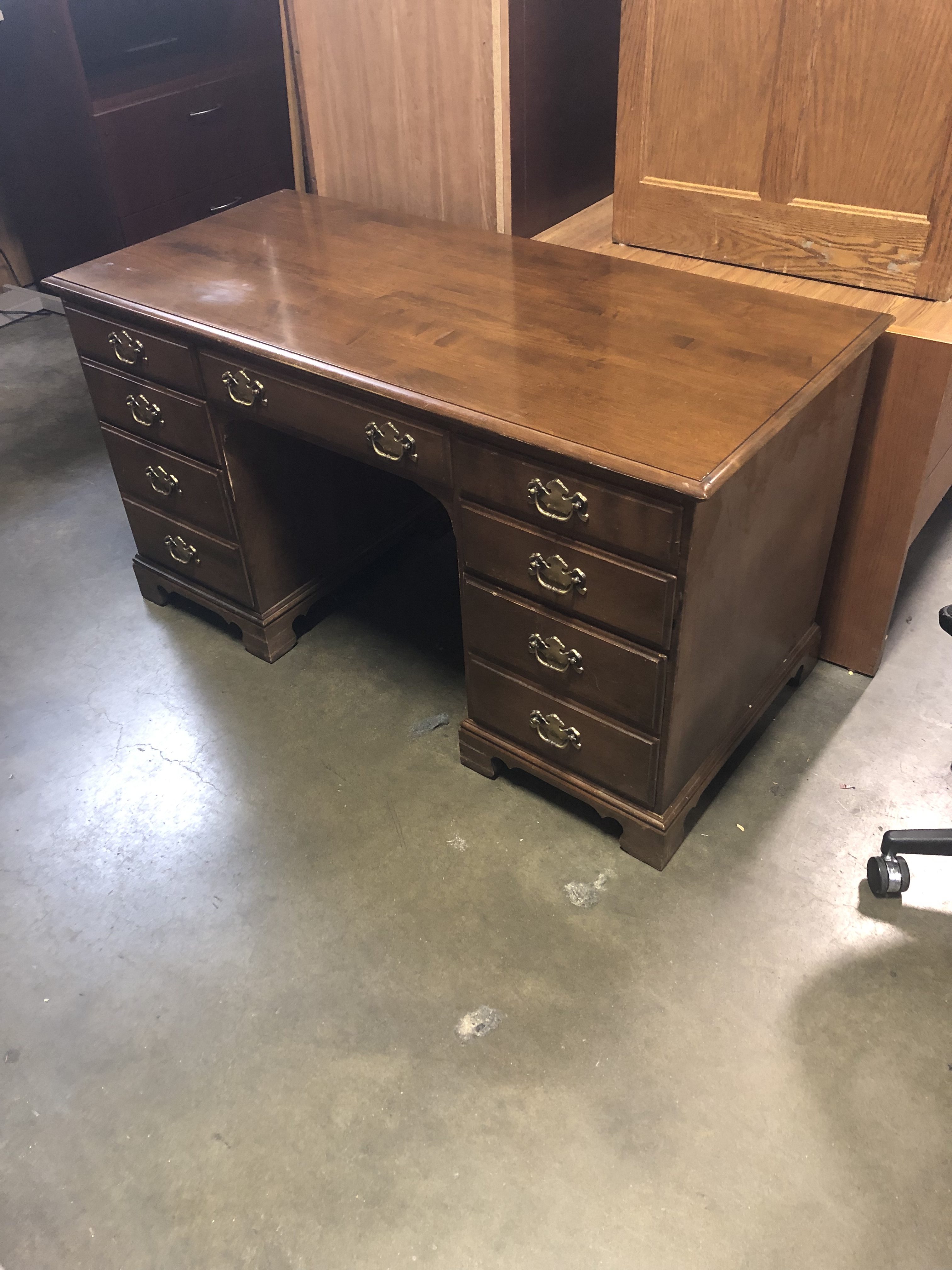 Desks And Credenzas Desk Depot L Office Furniture L Mountain